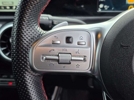 Mercedes-Benz A Class 2.0 A220d AMG Line Hatchback 5dr Diesel 8G-DCT Euro 6 (s/s) (190 ps) 25