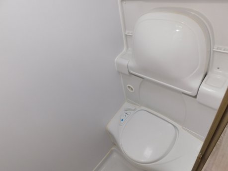 Dormobile Renaissance LUXURY 4 BERTH CAMPERVAN PEUGEOT BOXER CHASSIS 37