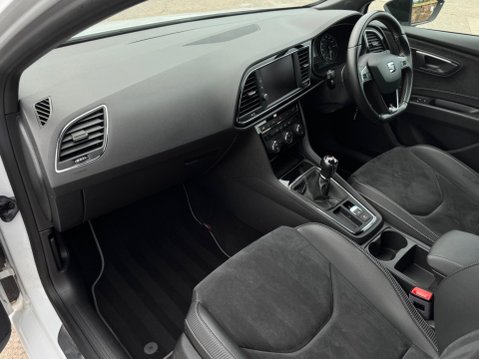 SEAT Leon 2.0 TSI Cupra 300 Euro 6 (s/s) 5dr 19