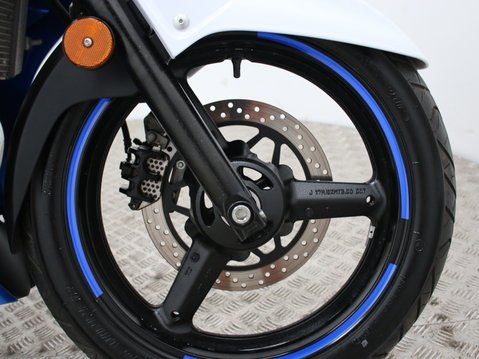 Suzuki Inazuma GW 250 FL5 22