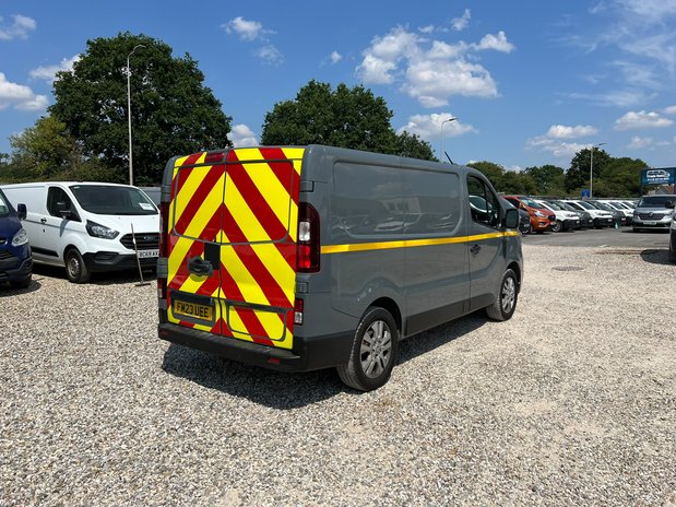 Renault Trafic AUTO SWB L1 Sl28 Sport Edc Dci Air Con Alloys Sensors Cruise EURO 6 6