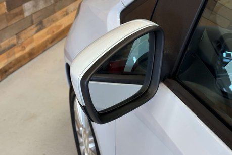 Volkswagen Up 1.0 High up! Hatchback 5dr Petrol ASG Euro 6 (75 ps) 62