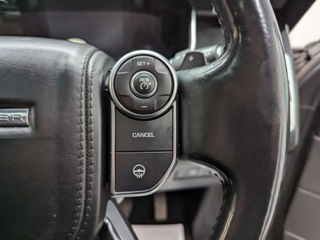 Land Rover Range Rover 3.0 Range Rover Vogue TDV6 Auto 4WD 5dr 76