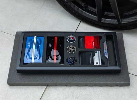 Ford GT Carbon Series 64