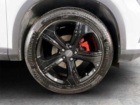 OMODA 5 1.6 TGDI Noble SUV 5dr Petrol DCT Euro 6 (s/s) (147 ps) Alloys - Bluetooth 10