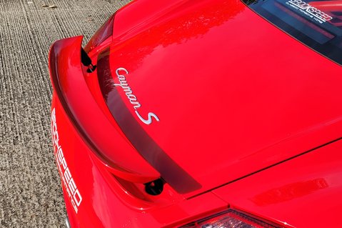 Porsche Cayman 24V S 17
