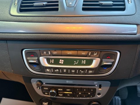 Renault Megane 1.5 dCi ENERGY Dynamique TomTom Euro 5 (s/s) 3dr 21