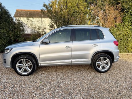 Volkswagen Tiguan 2.0 TDI BlueMotion Tech R-Line Edition SUV 5dr Diesel Manual 4WD Euro 6 (s/ 3