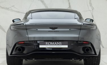 Aston Martin DB11 V8 Shadow Edition 5