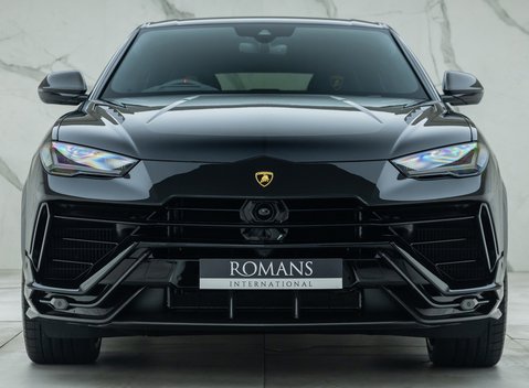 Lamborghini Urus PERFORMANTE 4