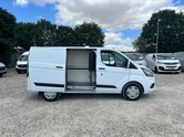 Ford Transit Custom AUTO SWB L1H1 Low Roof Trend Air Con Sensors Tow Bar EURO 6 NO VAT 9