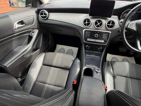 Mercedes-Benz GLA 1.6 GLA180 Urban Edition SUV 5dr Petrol 7G-DCT Euro 6 (s/s) (122 ps) 43