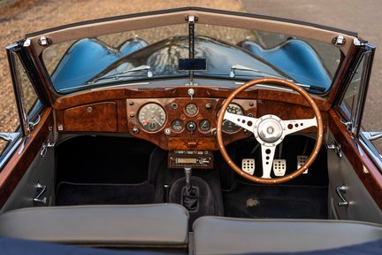 Jaguar XK 140 Drop-Head Coupe 26