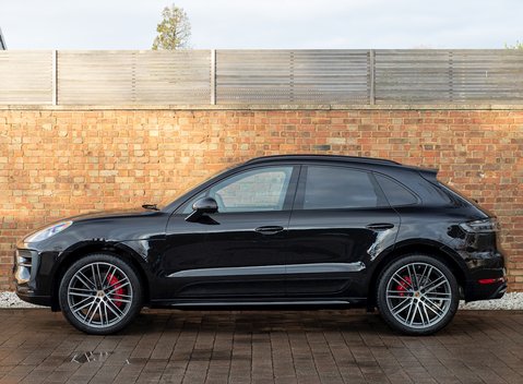 Porsche Macan GTS 2
