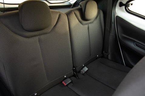 Toyota Aygo X VVT-I PURE 32