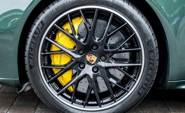 Porsche Panamera Turbo S E-Hybrid 10