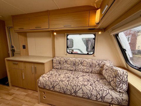 Lunar Venus 380/2  8