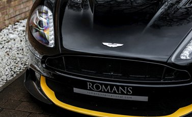 Aston Martin Vanquish S 22