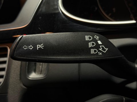 Audi A4 2.0 TDI S line quattro Euro 5 (s/s) 5dr 18