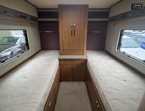Auto-Trail Comanche Frontier|4 Berth|2 Belts|AUTO|Rear Single Beds|Hab 20