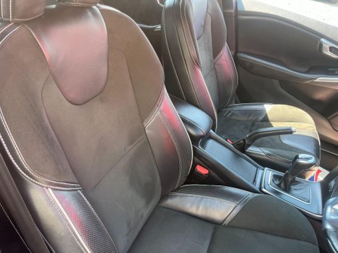 Volvo V40 2.0 D2 R-Design Euro 6 (s/s) 5dr 33