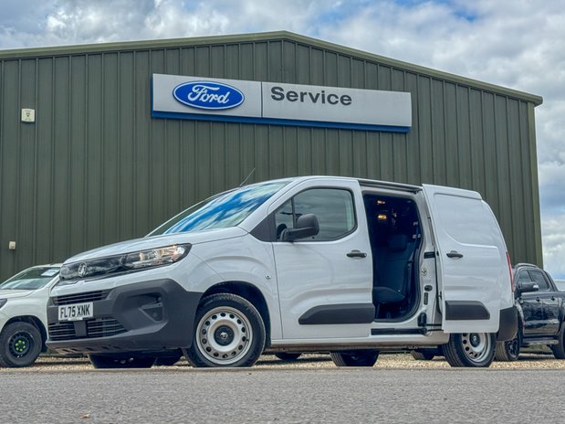 Vauxhall Combo Crew Cab [SOLD CR] LWB L2H1 Low Roof Prime Air Con Cruise Sensors Nav EURO 1
