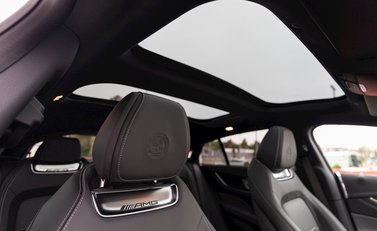 Mercedes-Benz Amg GT GT 63 S Premium Plus 14