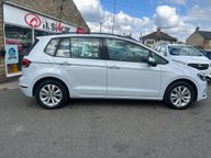 Volkswagen Golf SV SE TSI 3