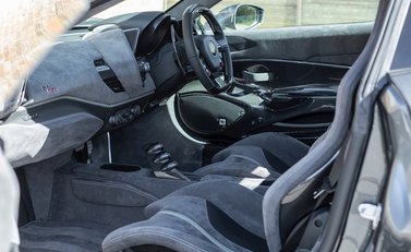 Ferrari 488 Pista 15