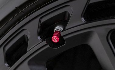 Land Rover Defender 110 V8 P525 URBAN XRS 42