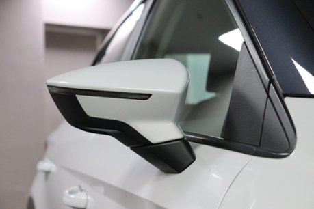 SEAT Arona TSI SE TECHNOLOGY 33