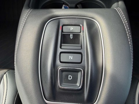 Honda ZR-V 2.0 ZR-V Sport i-MMD CVT 5dr 33