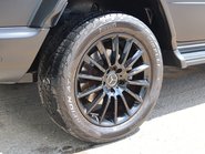 Mercedes-Benz G Series 2109 G 350 D 4MATIC AMG LINE PREMIUM MATT BLACK WRAPP 11