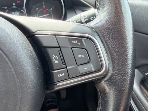 Jaguar E-Pace 2.0 CORE 20