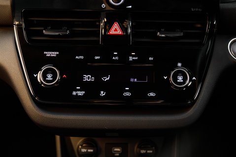 Hyundai IONIQ PREMIUM 35