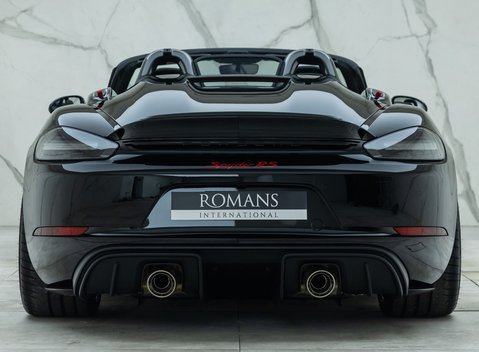 Porsche 718 SPYDER RS 11