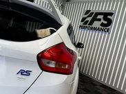 Ford Focus 2.3T EcoBoost RS Hatchback 5dr Petrol Manual AWD Euro 6 (s/s) (350 ps) 41