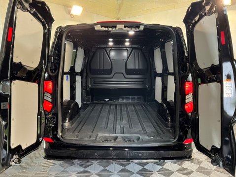 Ford Transit Custom 2.0 320 EcoBlue Limited Auto L1 H1 Euro 6 (s/s) 5dr 7