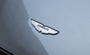 Aston Martin Vantage GT8 28