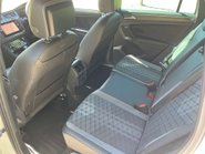 Volkswagen Tiguan 1.5 Tiguan R-Line TSi Semi-Auto 5dr 45