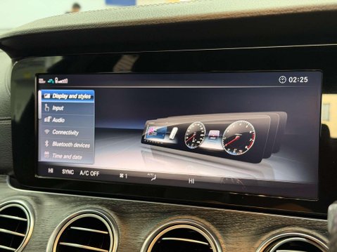 Mercedes-Benz E Class 2.0 E220d AMG Line Saloon 4dr Diesel G-Tronic+ Euro 6 (s/s) (194 ps) 41