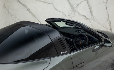 Porsche 911 Targa 4S (992) 53