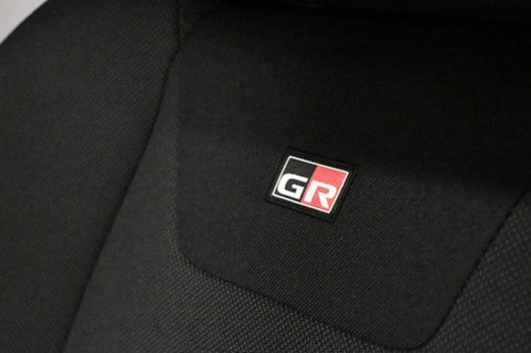 Toyota C-HR 2.0 C-HR GR Sport HEV CVT 5dr 14