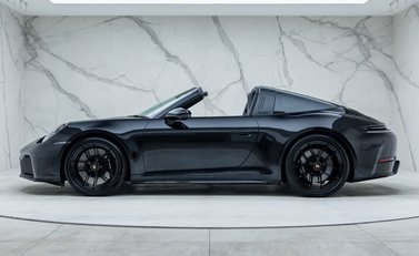 Porsche 911 Targa 4 GTS (992.2) 6