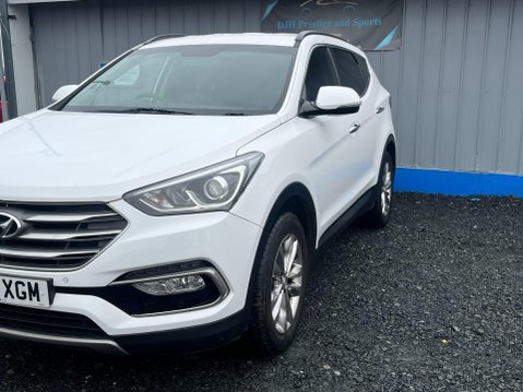 Hyundai SANTA FE 2.2 CRDi Blue Drive Premium 4WD Euro 6 (s/s) 5dr 64