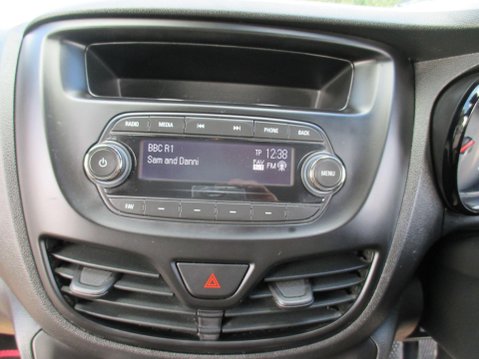 Vauxhall Viva 1.0i SE Euro 6 5dr (a/c) 20