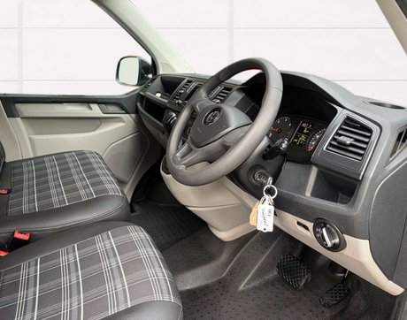 Volkswagen Transporter DSG Auto 2.0TDi 150bhp 10