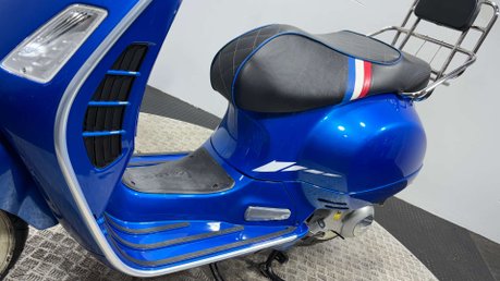 Piaggio Vespa GTS 300 SUPER 2016 ONLY 6K MOT VERY CLEAN POLINI PIPE SERVICED 23