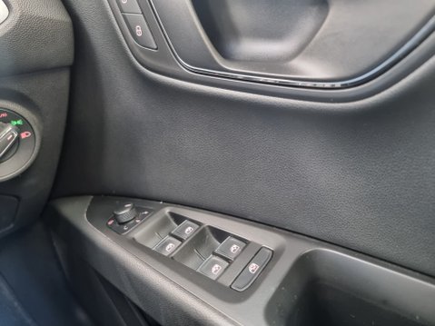 SEAT Leon ECOTSI FR TECHNOLOGY 42