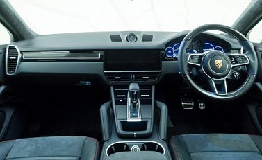 Porsche Cayenne GTS Coupé 18